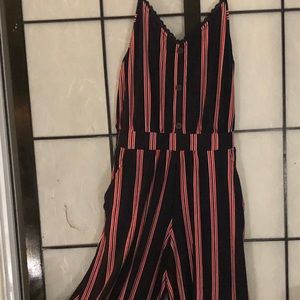 NWOT Bobbie Brooks Red & Navy Jumper, sz L